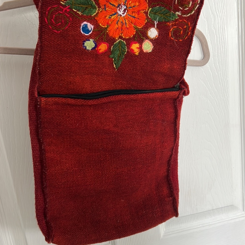 Vintage 60s/70s Crochet Embroidered Fringe Purse - Picture 4 of 6